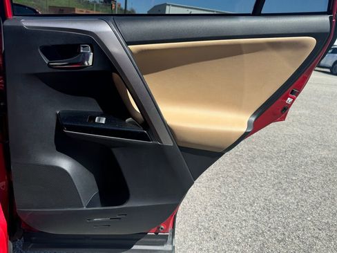 Used 2016 Toyota RAV4 Limited image 19