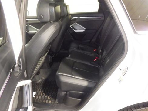 Used 2024 Audi Q3 2.0T Premium Plus AWD/4WD image 7