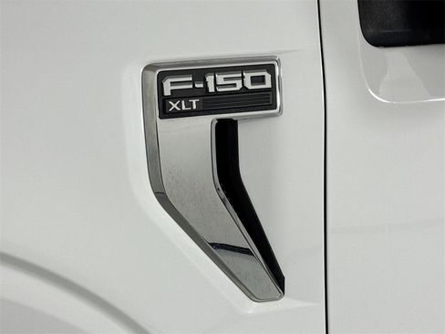 Used 2021 Ford F150 XLT w/ Trailer Tow Package image 10