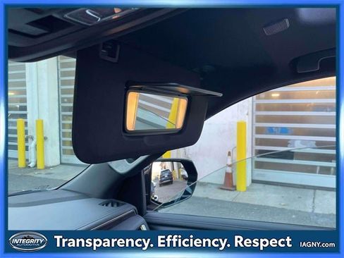 Used 2022 Chevrolet Tahoe LT w/ Luxury Package image 32