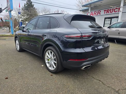 Used 2022 Porsche Cayenne E-Hybrid image 44