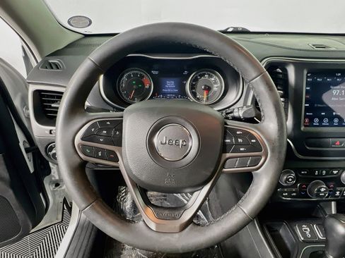 Used 2022 Jeep Cherokee Latitude Lux FWD image 17