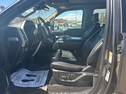 Used 2017 Ford F250 Lariat w/ Lariat Ultimate Package AWD/4WD image 9