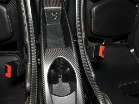 Used 2021 McLaren 765LT RWD image 42