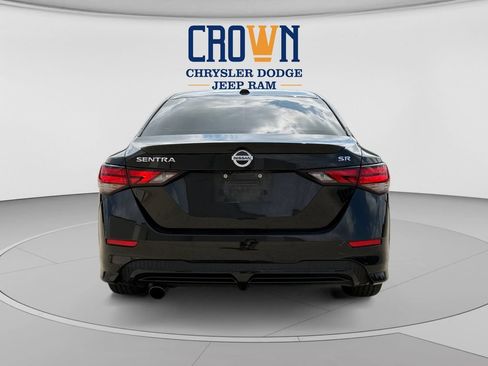 Used 2023 Nissan Sentra SR w/ Trunk Package FWD image 4