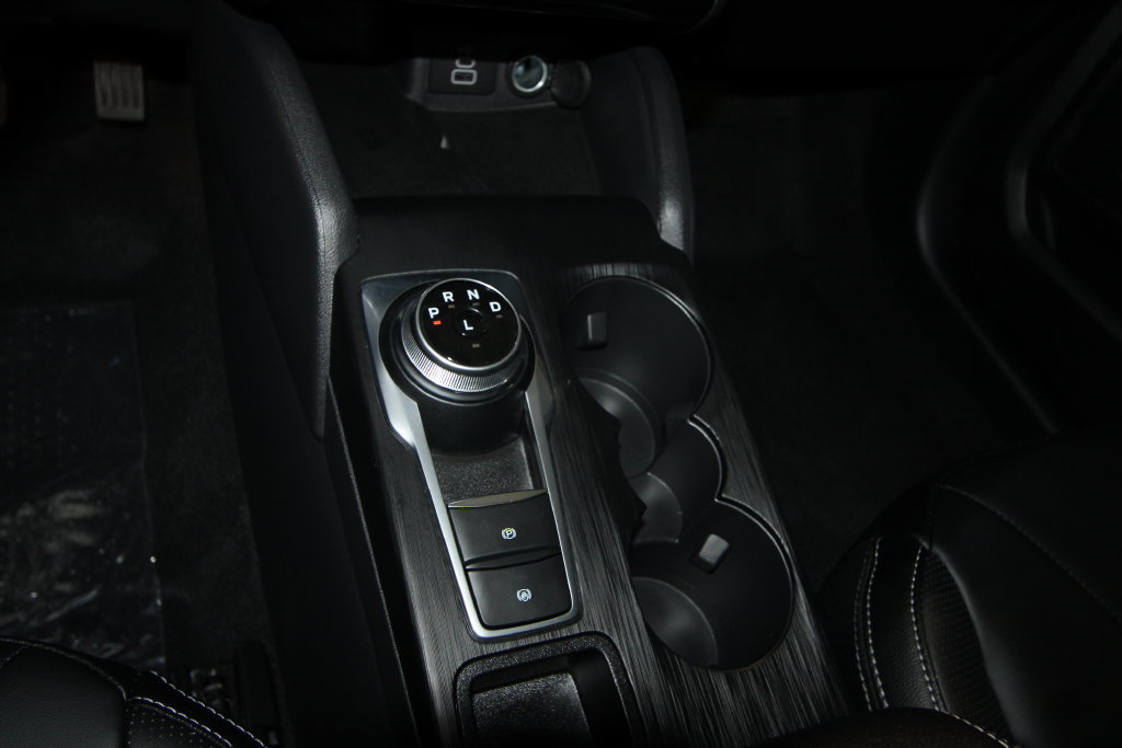 Used 2026 Ford Escape SE w/ PHEV Premium Package FWD image 17