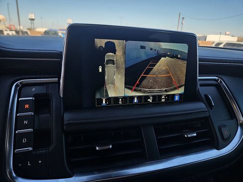 Used 2023 Chevrolet Tahoe Z71 w/ Luxury Package image 28