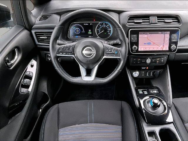 Certified 2025 Nissan Leaf SV Plus FWD image 17