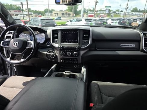 Used 2019 RAM 1500 Big Horn AWD/4WD image 44