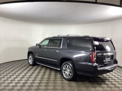 Used 2020 GMC Yukon XL Denali w/ Open Road Package image 4