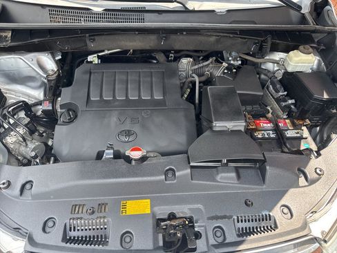 Used 2016 Toyota Highlander XLE AWD/4WD image 37