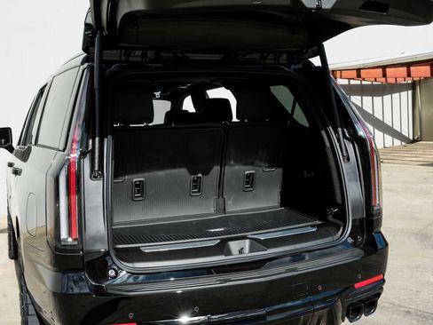 Used 2025 Cadillac Escalade V w/ LPO, Floor Liner Package image 67