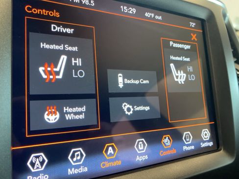 Used 2020 Jeep Cherokee Trailhawk w/ Comfort & Convenience Group image 24