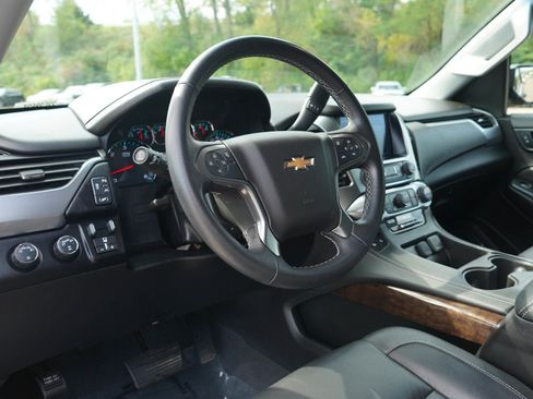Used 2019 Chevrolet Tahoe LT w/ RST Edition AWD/4WD image 26