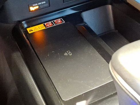 Certified 2025 Toyota Camry SE image 20