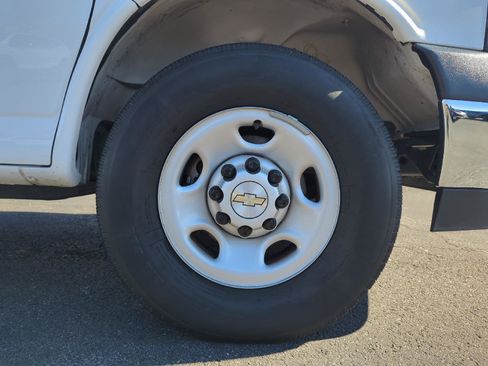 Certified 2024 Chevrolet Express 2500 w/ Driver Convenience Package image 8