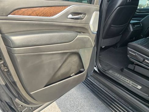 Used 2021 Cadillac Escalade ESV Sport Platinum RWD image 14