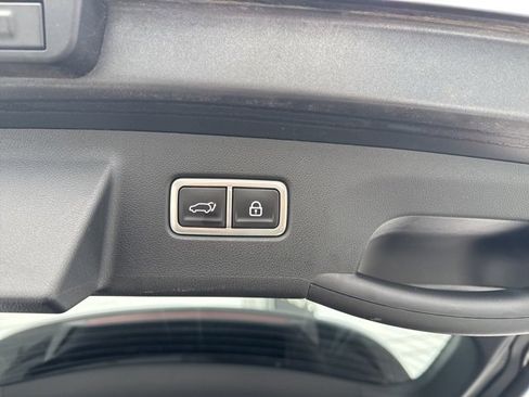 Used 2023 Kia Sorento SX image 44