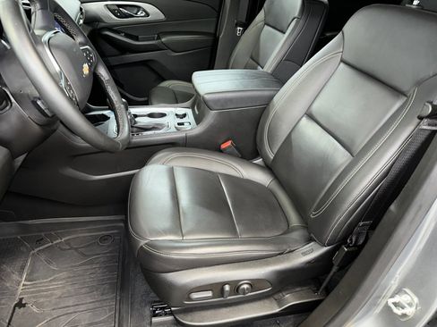 Used 2023 Chevrolet Traverse LT w/ LPO, Floor Liner Package image 2