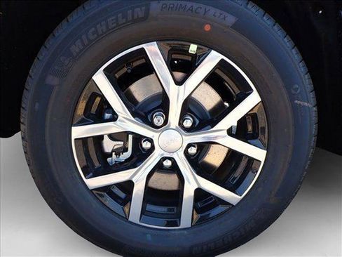 New 2025 Jeep Grand Cherokee L Limited image 7