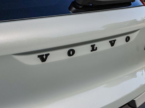 New 2026 Volvo XC40 B5 Ultra w/ Climate Package image 12