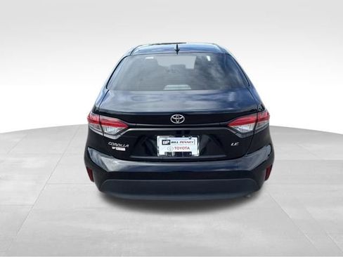 Used 2024 Toyota Corolla LE FWD image 4
