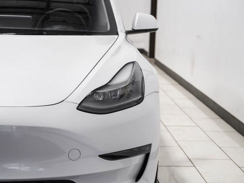 Used 2023 Tesla Model 3 Standard Range RWD image 43