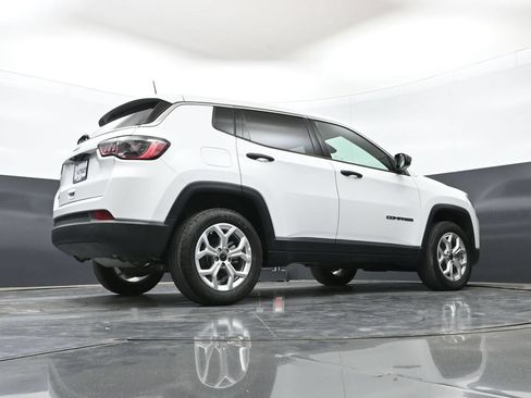 Used 2025 Jeep Compass Sport AWD/4WD image 40