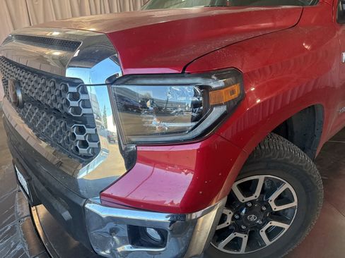 Used 2021 Toyota Tundra SR5 w/ TRD Off-Road Package image 7