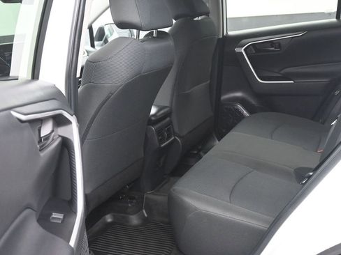 Used 2023 Toyota RAV4 LE AWD/4WD image 13