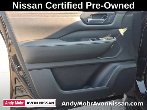 Certified 2026 Nissan Armada SL w/ Captain's Chari Seat Package AWD/4WD image 12