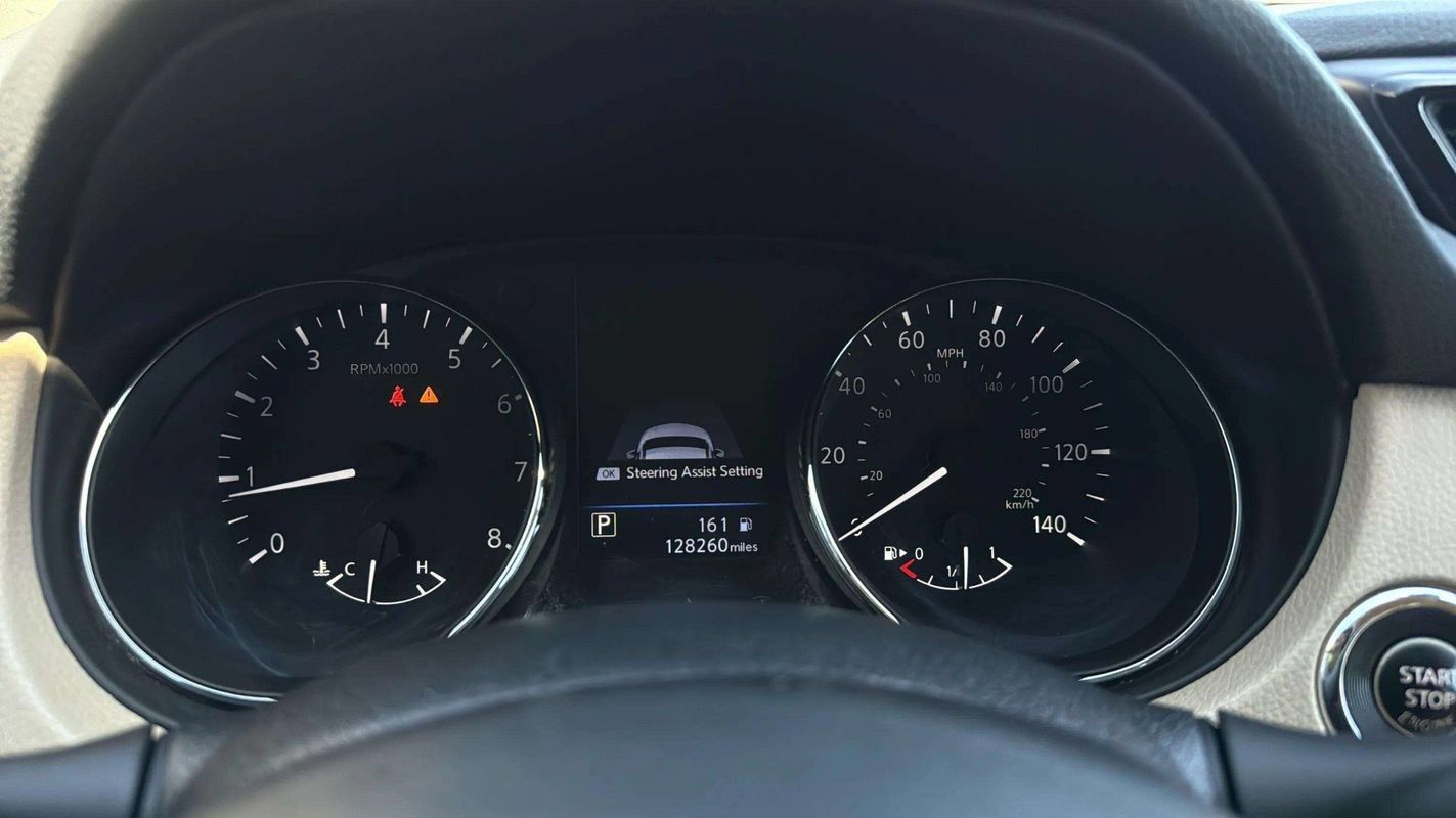 Used 2020 Nissan Rogue SL w/ Premium Package AWD/4WD image 12