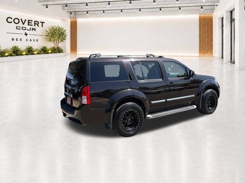 Used 2012 Nissan Pathfinder LE RWD image 11
