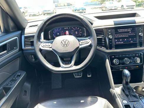 Certified 2023 Volkswagen Atlas Cross Sport SEL Premium R-Line AWD/4WD image 17