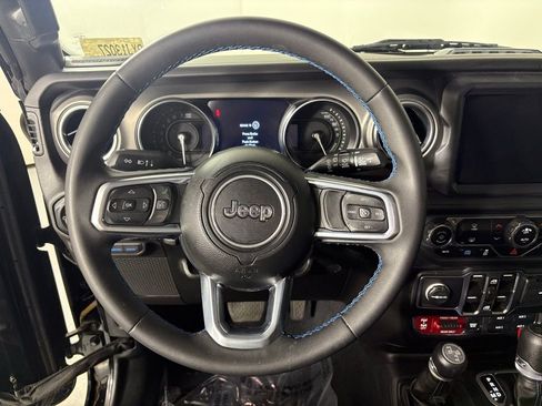 Used 2023 Jeep Wrangler Unlimited Rubicon 4xe AWD/4WD image 20