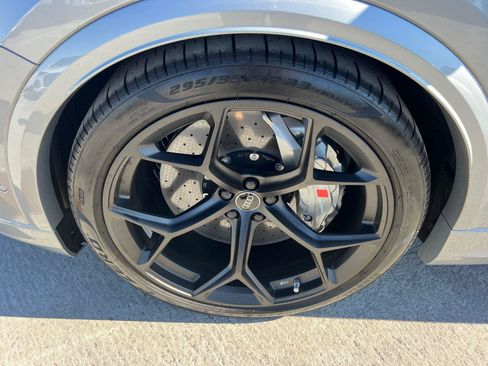 Used 2025 Audi RS Q8 performance image 11