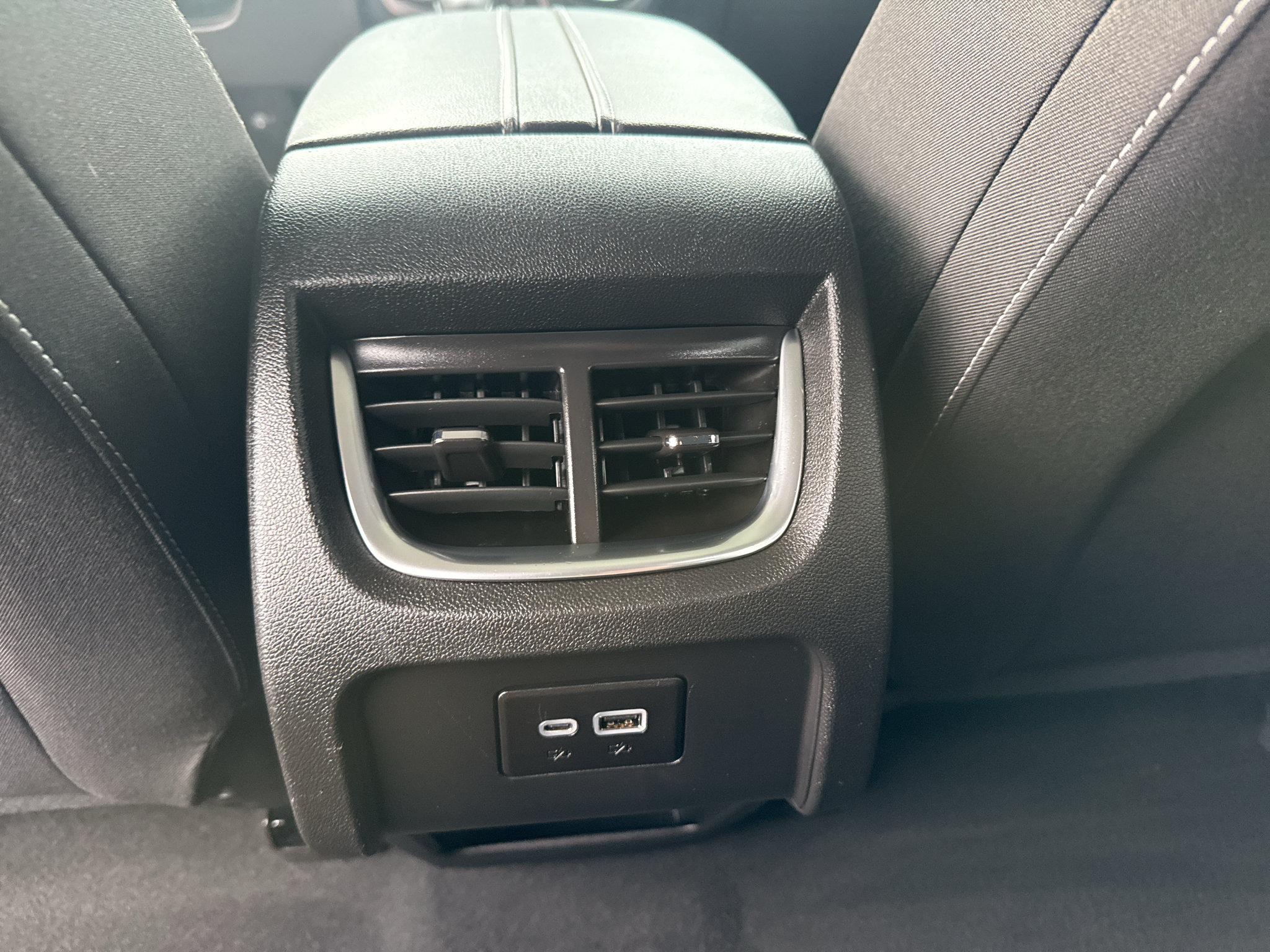 Certified 2025 Chevrolet Blazer LT AWD/4WD image 13