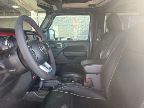 Used 2023 Jeep Wrangler Rubicon AWD/4WD image 15