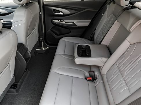 New 2025 Buick Envista Avenir image 13