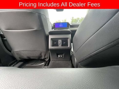 Used 2026 Toyota Camry XLE FWD image 17