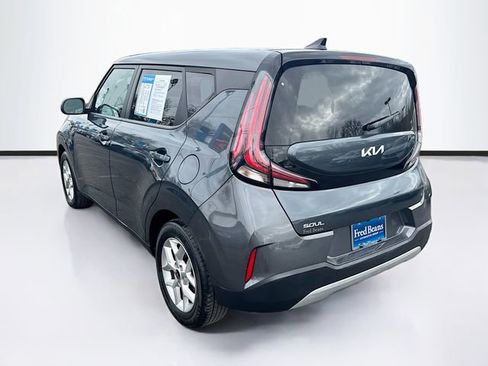 Used 2023 Kia Soul LX w/ LX Technology Package image 5