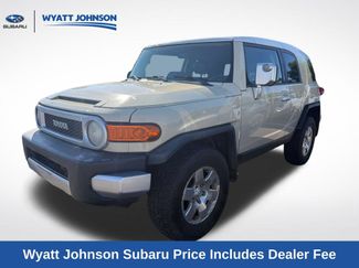 Used 2008 Toyota FJ Cruiser 4WD w/ Upgrade Pkg 2 video 1