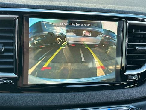 New 2026 Chrysler Voyager LX image 20