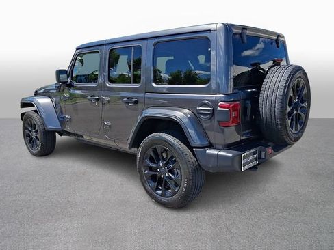 Used 2025 Jeep Wrangler Unlimited Sahara w/ Safety Group AWD/4WD image 6