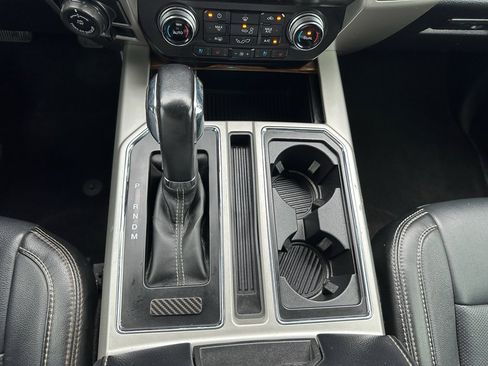 Used 2019 Ford F150 Lariat w/ Equipment Group 502A Luxury image 16