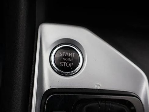 Used 2025 Nissan Altima 2.5 SV FWD image 28