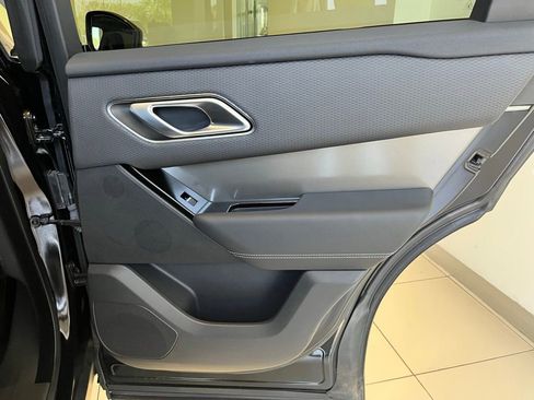 Used 2020 Land Rover Range Rover Velar S AWD/4WD image 34