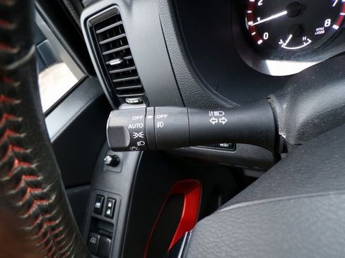 Used 2022 Nissan Frontier PRO-4X image 16