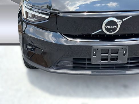 Certified 2023 Volvo C40 P8 Recharge Ultimate AWD/4WD image 11
