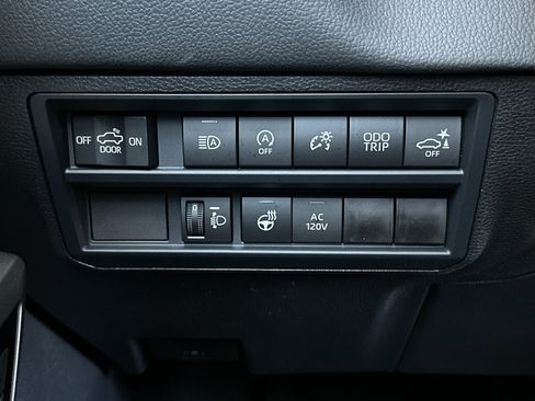 New 2026 Toyota Tundra Limited AWD/4WD image 28